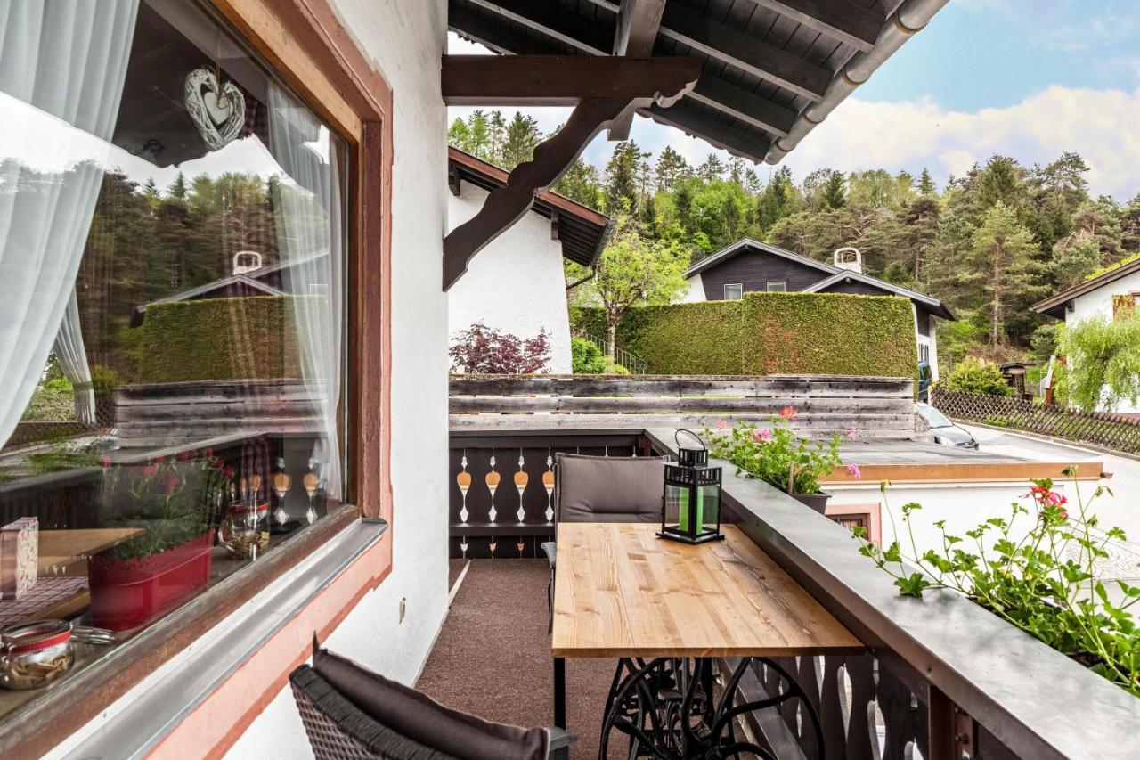 Ferienwohnung Bergblick ガルミッシュ・パルテンキルヒェン エクステリア 写真